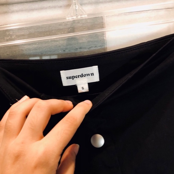 superdown Tova Mini Skirt in Black - Picture 5 of 6